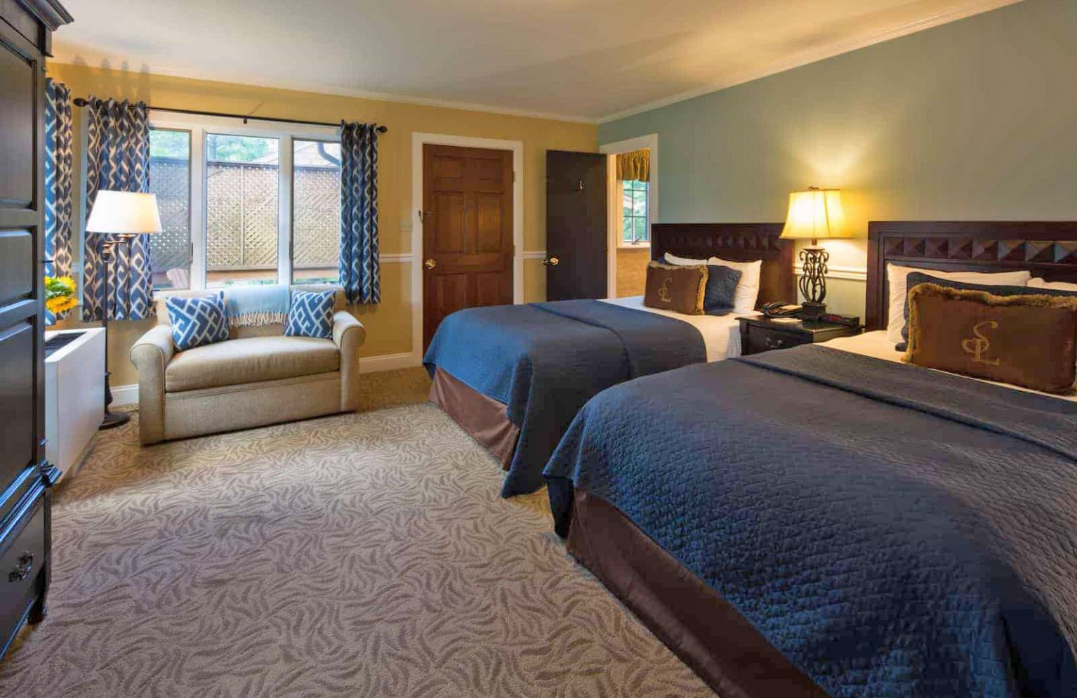 Gallery Image - Inside a guest room at Skytop Lodge Cottages