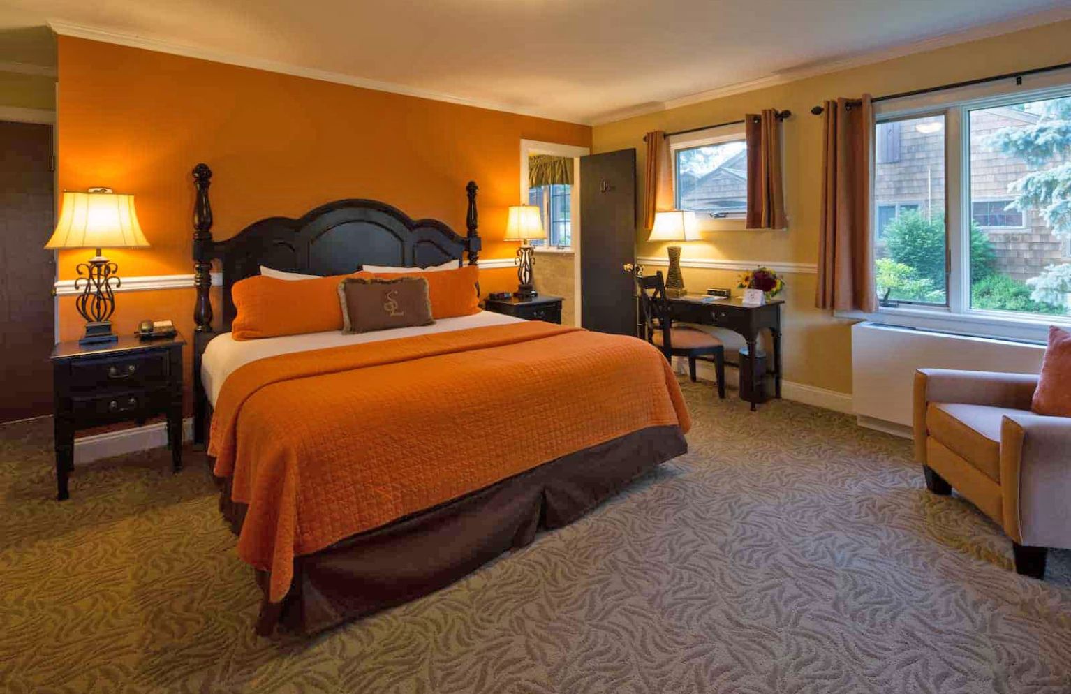 Gallery Image - Inside a guest room at Skytop Lodge Cottages